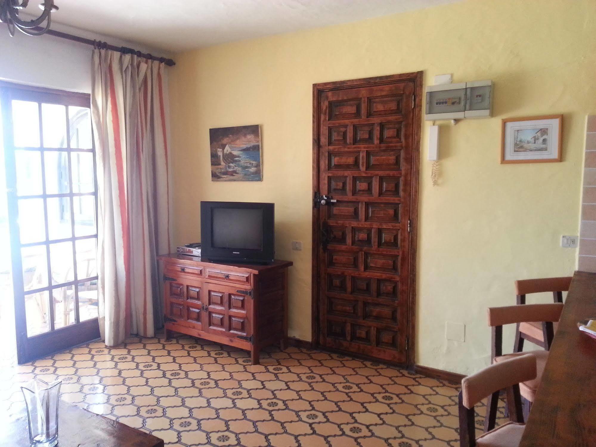 Apartamentos El Chaparral Плайя-дель-Инглес Экстерьер фото